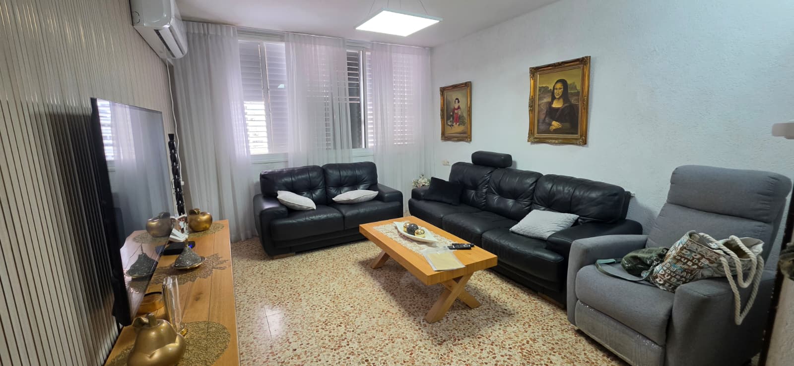 דירת 4 חדרים נגישה כולל מקלט בבניין וחניה בשפע בקרית ים
