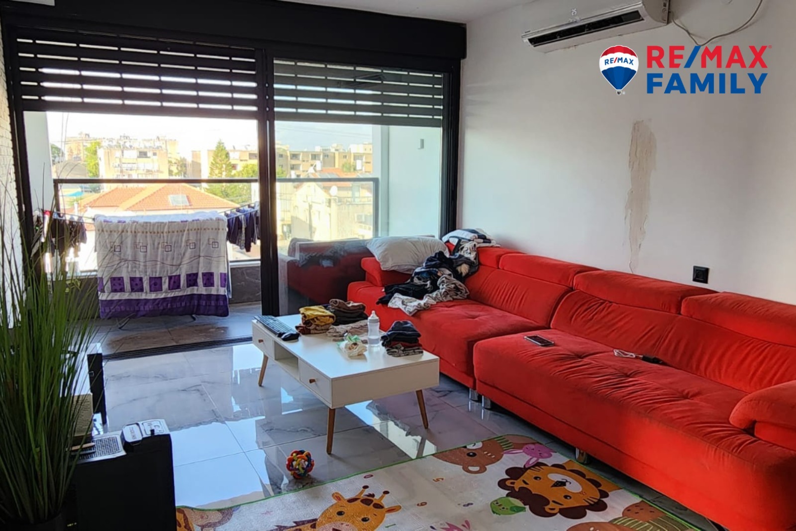דירת 3 חדרים משופצת  בהליכי פינוי בינוי בקרית בנימין קרית אתא